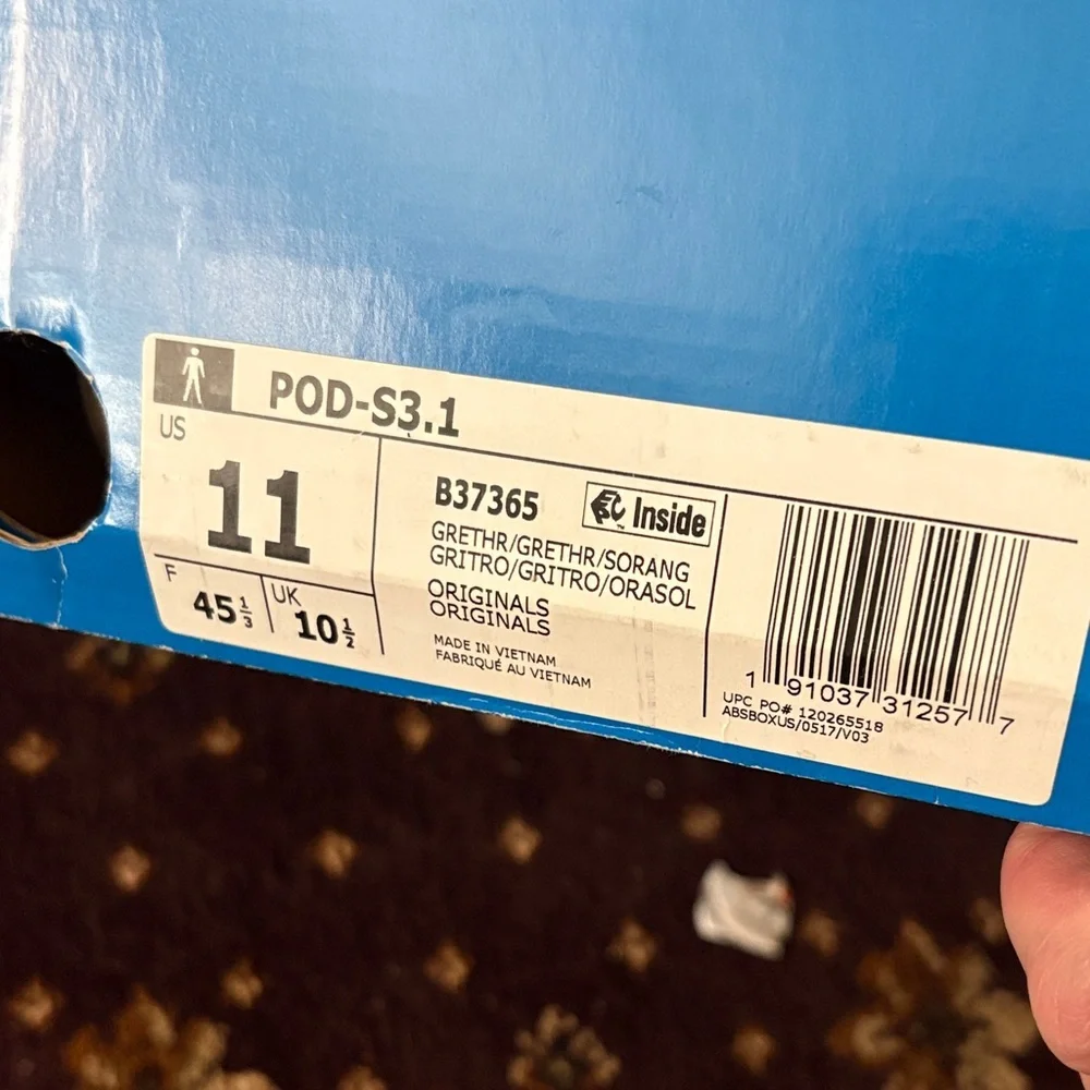 Adidas pod Gray and White Sneakers - Picture 7 of 7